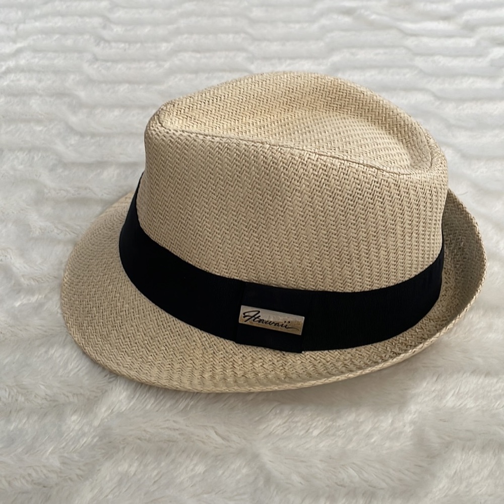 Fedora - Picture 3 of 8